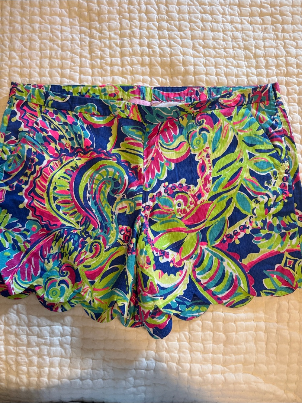 Lilly Pulitzer Neon Paisley Scallop Hem Shorts in Navy, Pink & Lime